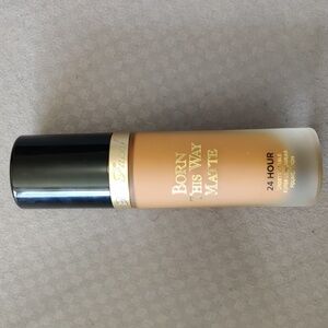 Too Faced - Born this way